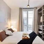 Vexin - 1 Chambre A Montmartre